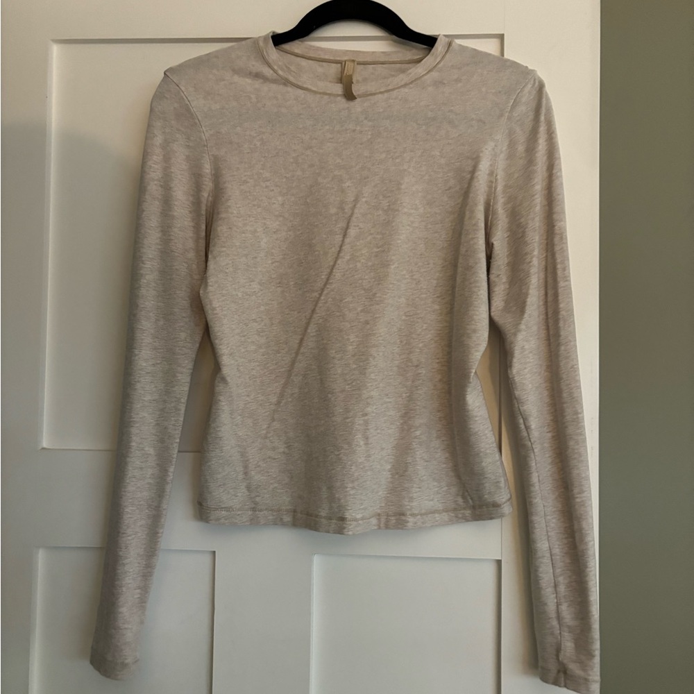 SKIMS Long Sleeved Top
